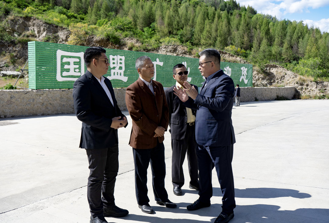 泰國百年皇室企業(yè)SCG集團(tuán)蒞臨國投盛世沸石產(chǎn)業(yè)基地考察洽談合作-國投盛世